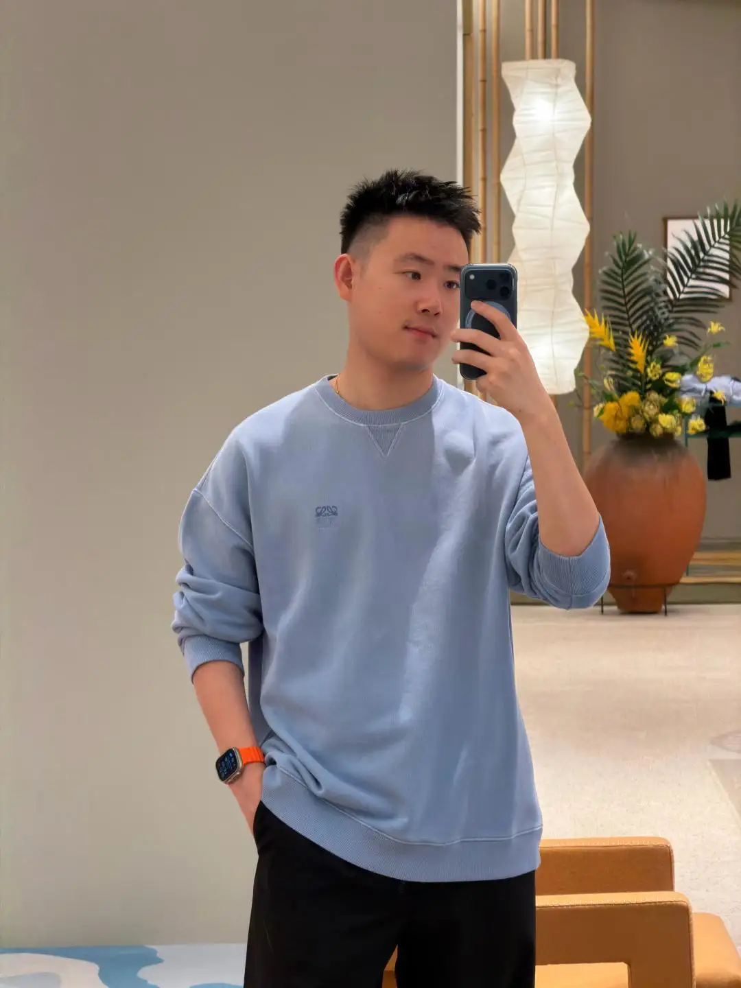Anagram Embroidered Gradient Sweatshirt D15025008 — view 14