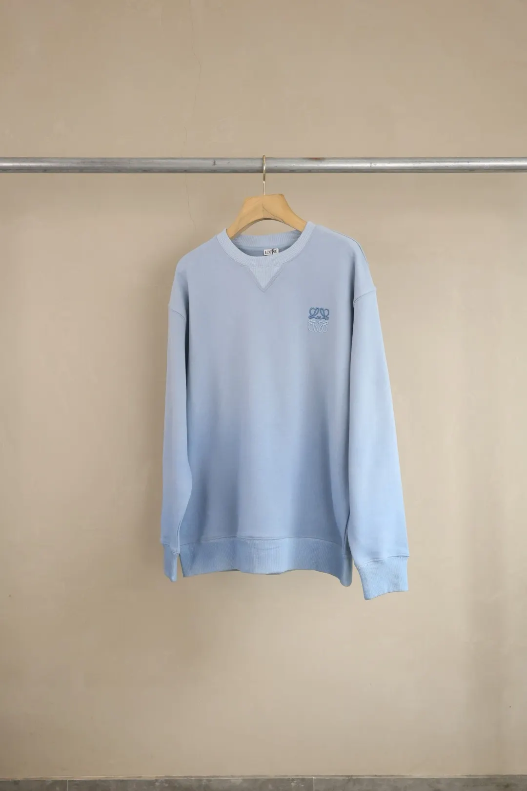 Anagram Embroidered Gradient Sweatshirt D15025008 — view 26