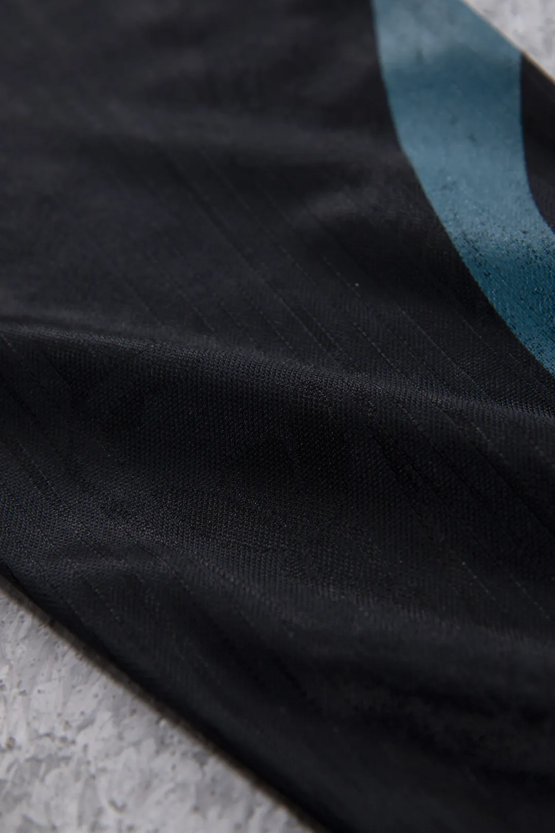 Bow Graphic Jacquard Football Jersey D15025005 — view 29