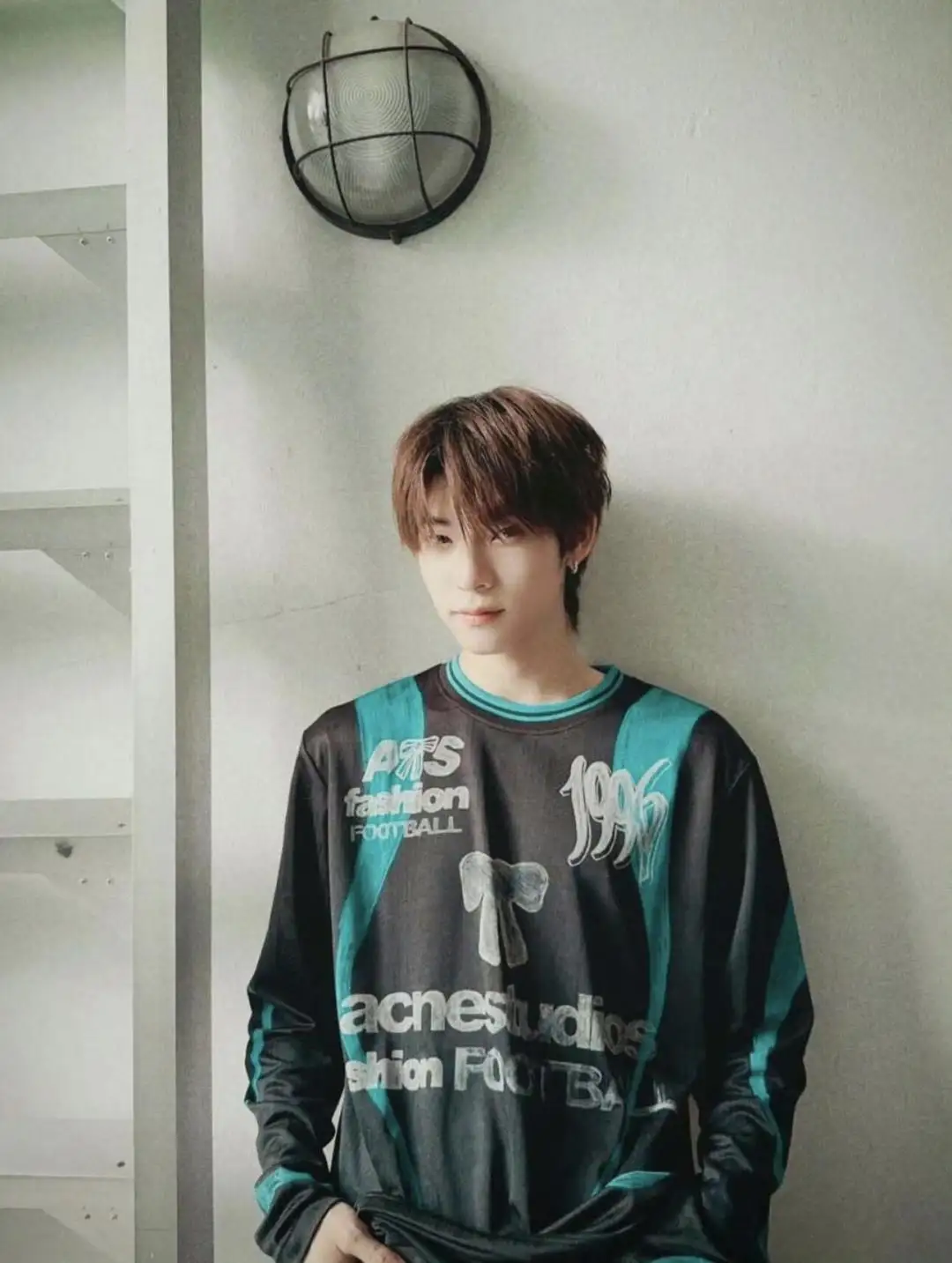 Bow Graphic Jacquard Football Jersey D15025005 — view 79