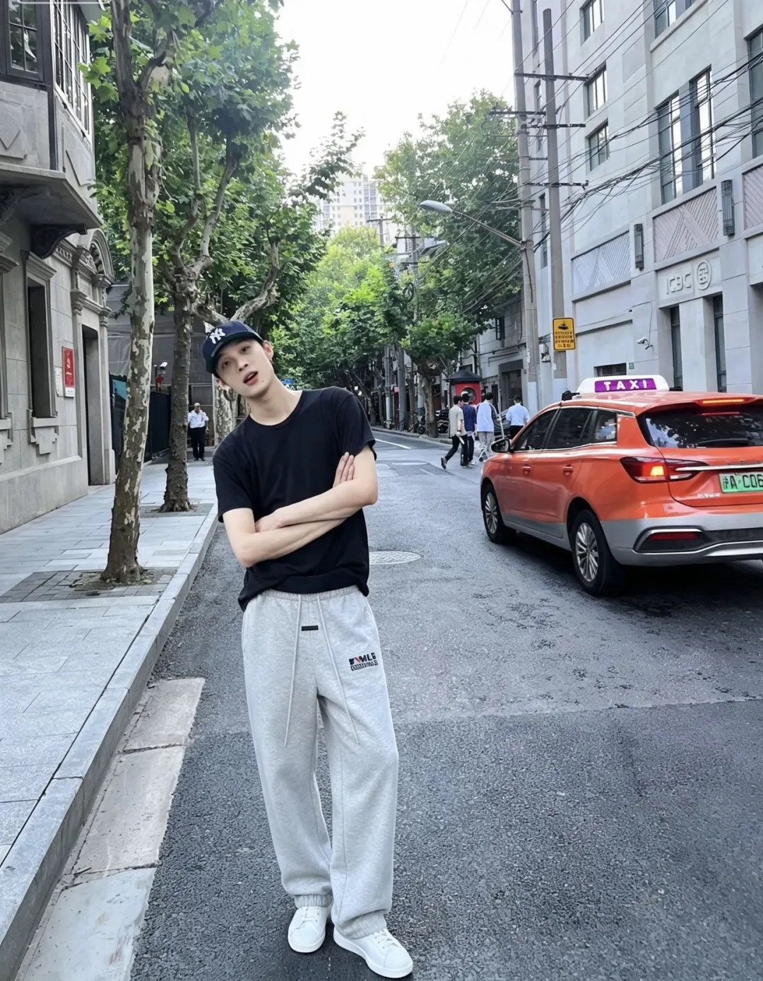 Fear of God Essentials x MLB Logo Sweatpants D17025001