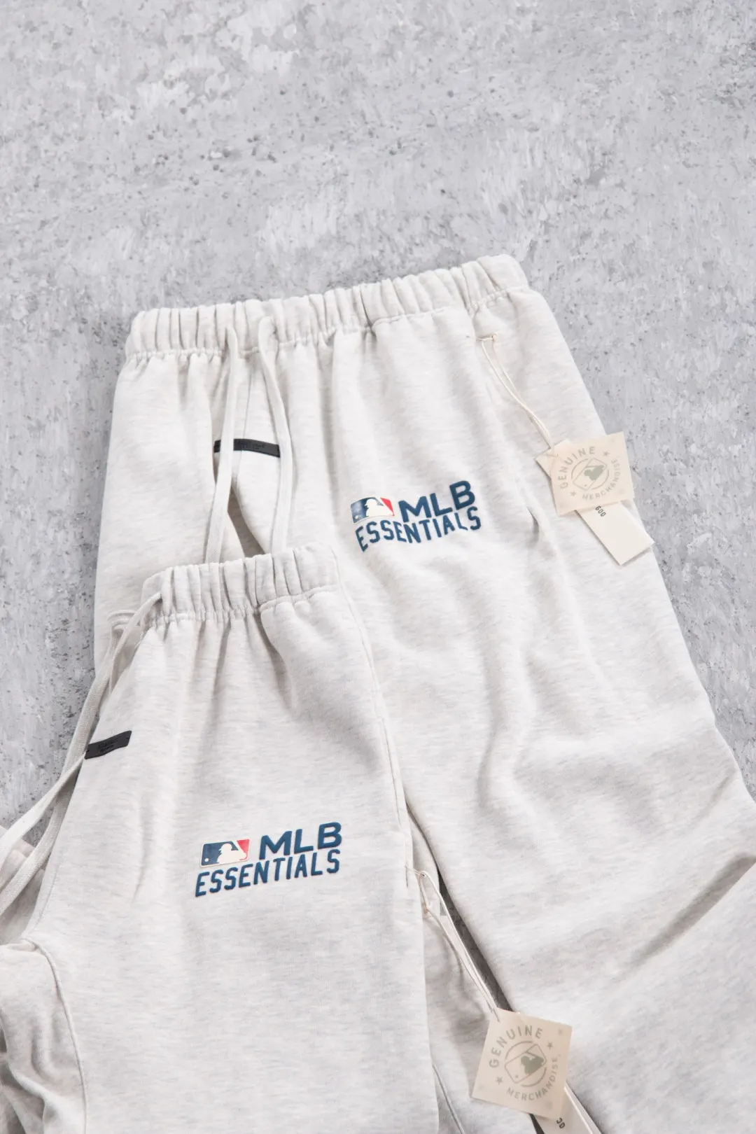 Fear of God Essentials x MLB Logo Sweatpants D17025001 — view 9