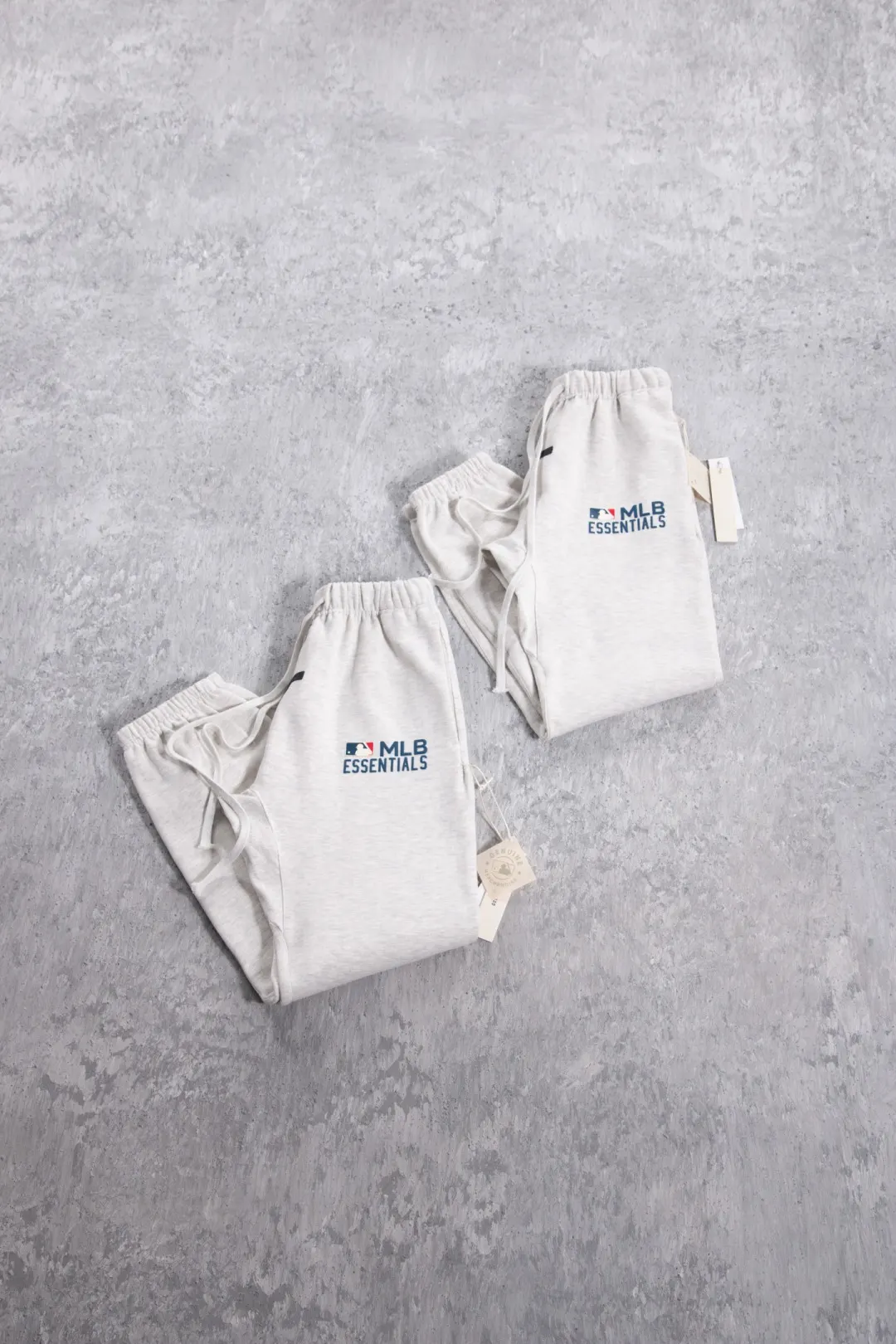 Fear of God Essentials x MLB Logo Sweatpants D17025001 — view 10