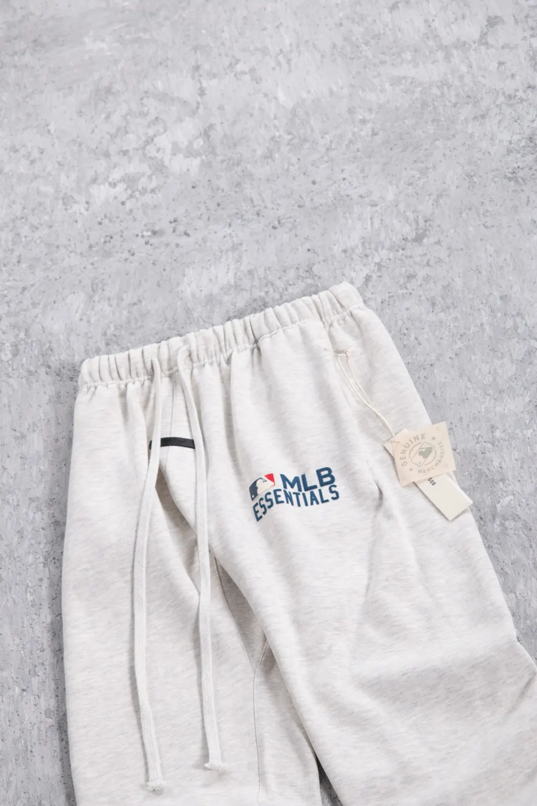 Fear of God Essentials x MLB Logo Sweatpants D17025001 — view 13