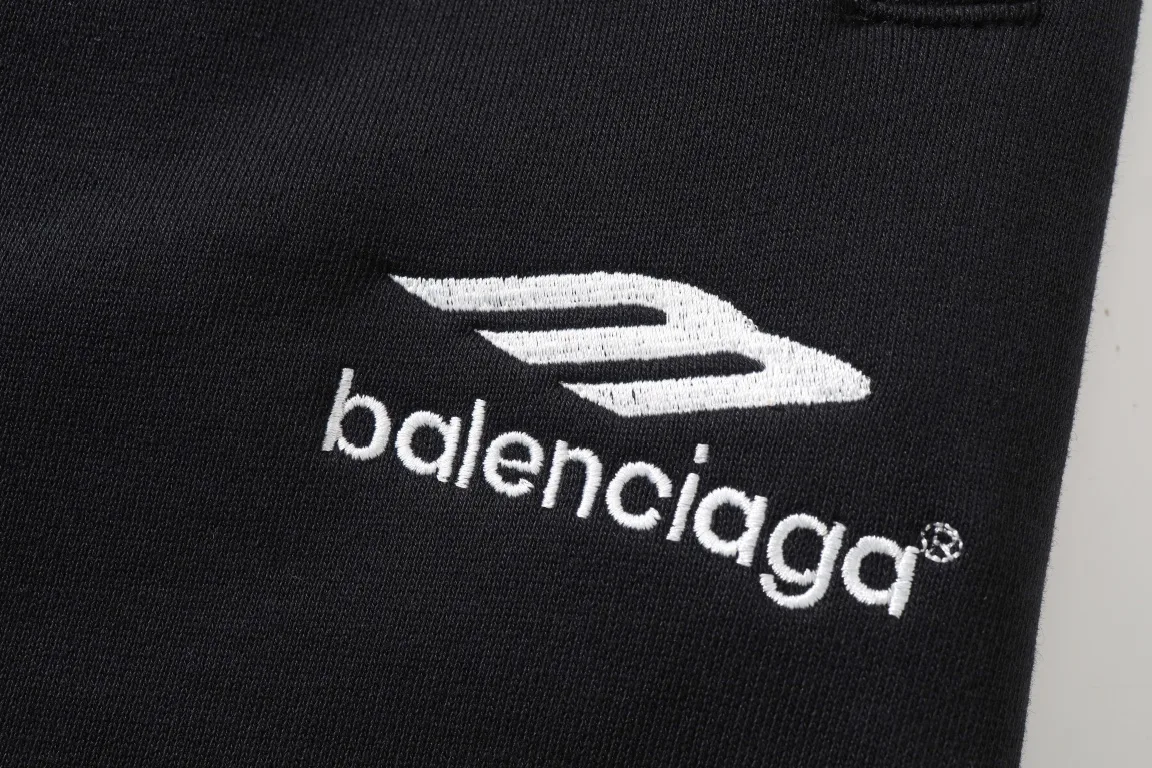 3B Logo Embroidered Sweat Shorts D16522567 — view 12