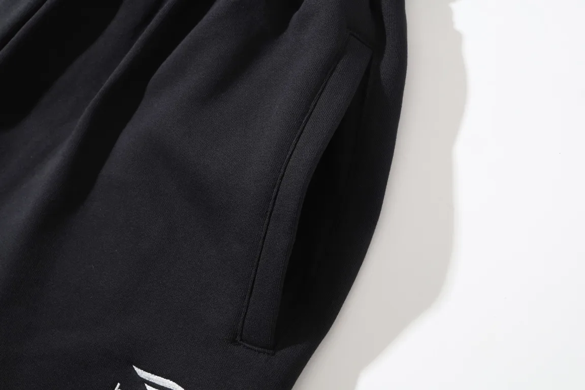 3B Logo Embroidered Sweat Shorts D16522567 — view 15