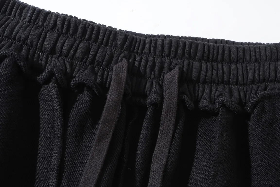 3B Logo Embroidered Sweat Shorts D16522567 — view 16