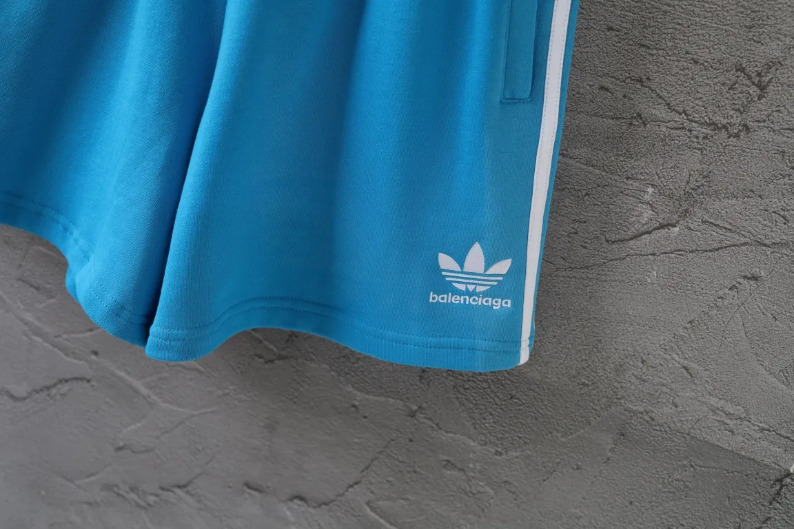 Logo Embroidered Striped Jersey Shorts D16522569 — view 12