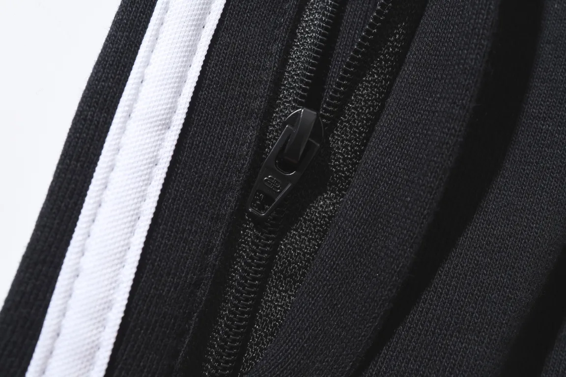 Logo Embroidered Striped Jersey Shorts D16522569 — view 41