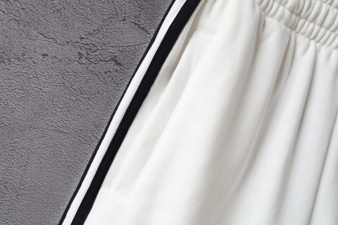 Logo Embroidered Striped Jersey Shorts D16522569 — view 51