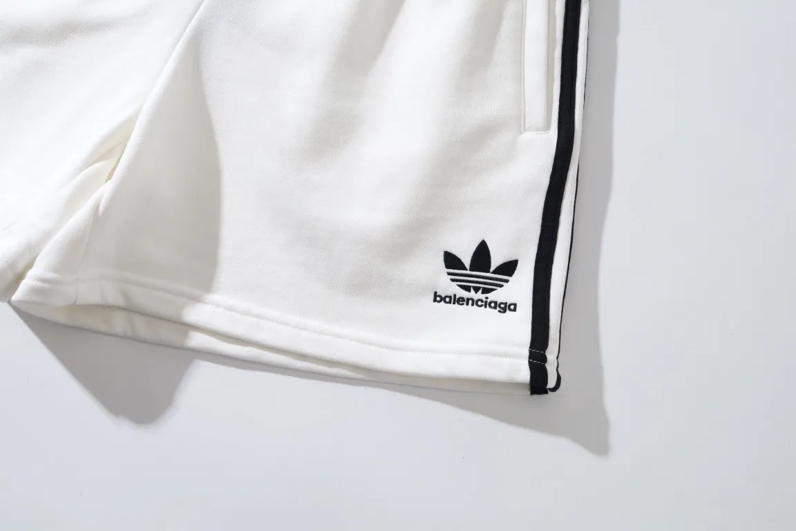 Logo Embroidered Striped Jersey Shorts D16522569 — view 57