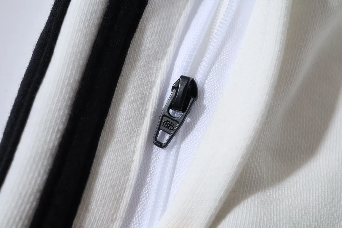 Logo Embroidered Striped Jersey Shorts D16522569 — view 60