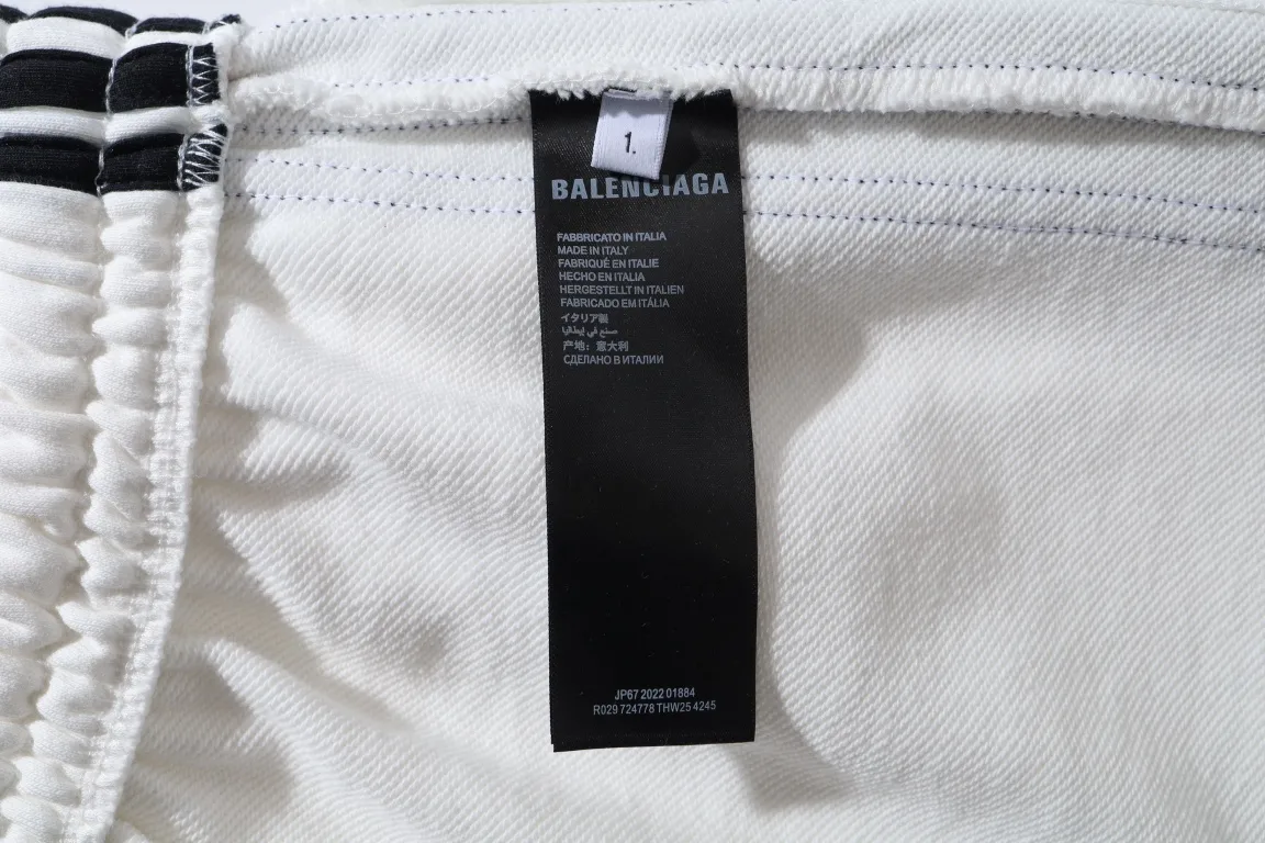 Logo Embroidered Striped Jersey Shorts D16522569 — view 63