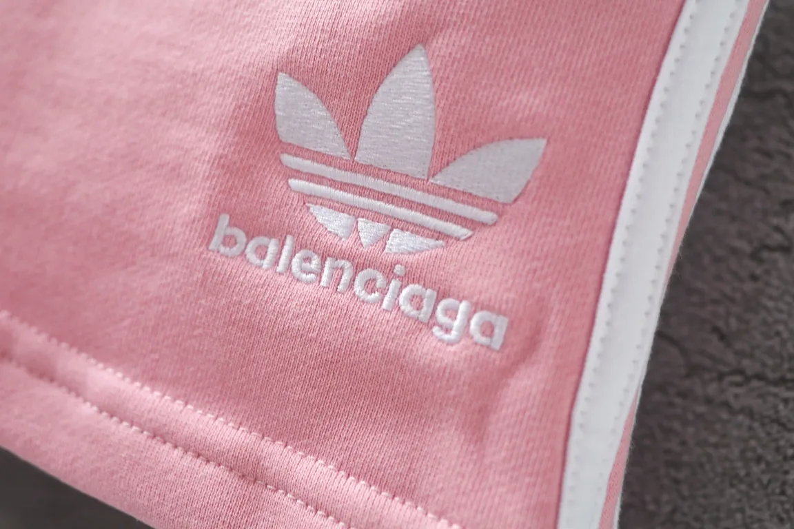 Logo Embroidered Striped Jersey Shorts D16522568 — view 3