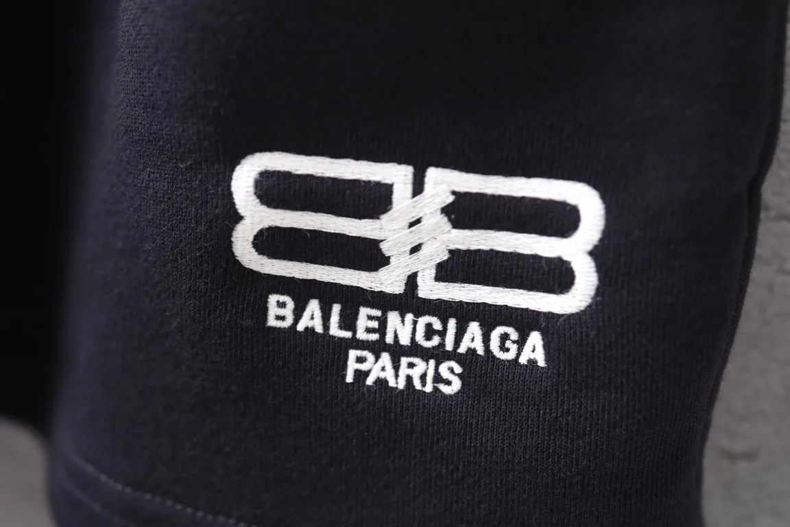 BB Logo Embroidered Cotton-Jersey Shorts D16522564 — view 4