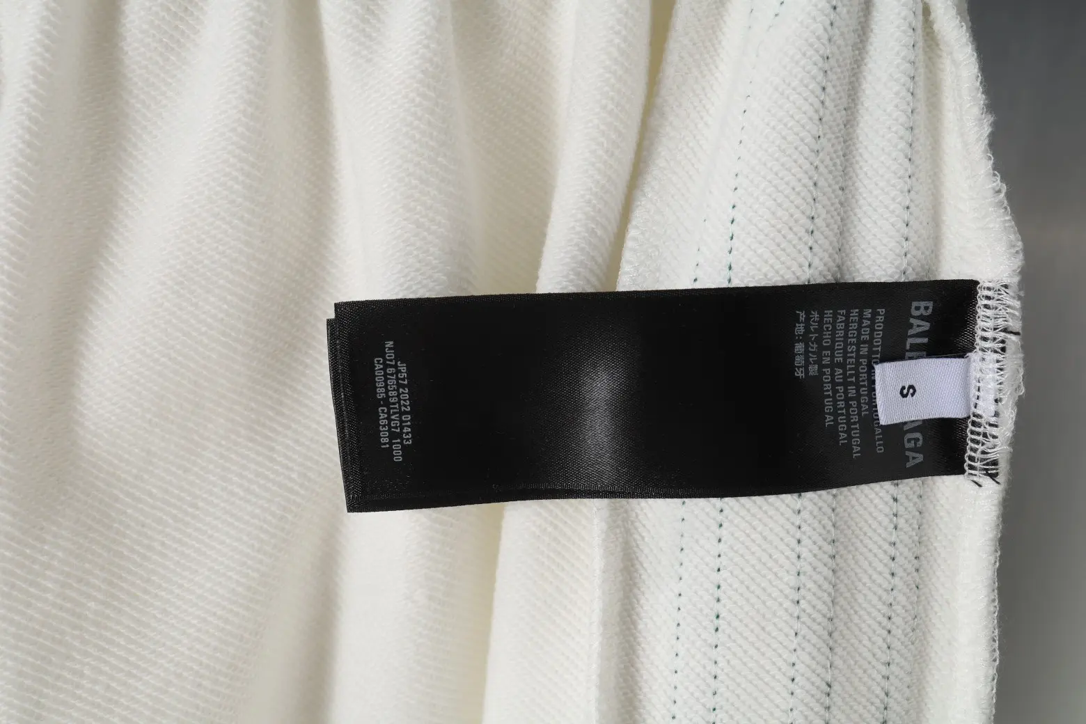 3B Logo Embroidered Side-Stripe Shorts D16522566 — view 9