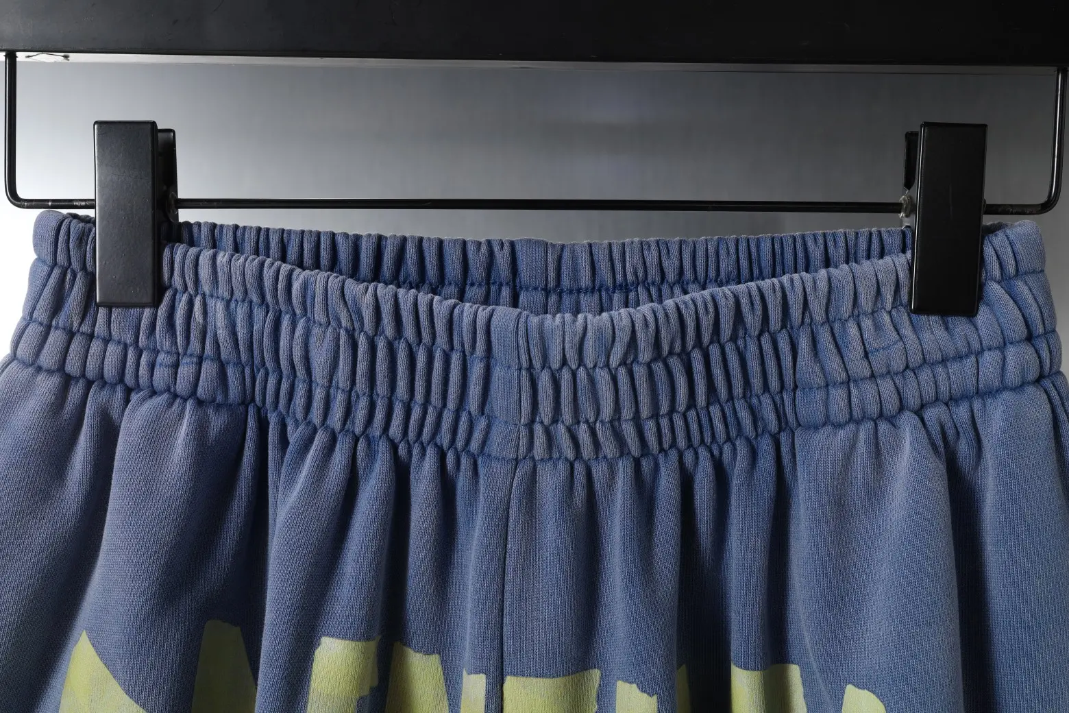 Logo Print Distressed Cotton Shorts D18920106 — view 3