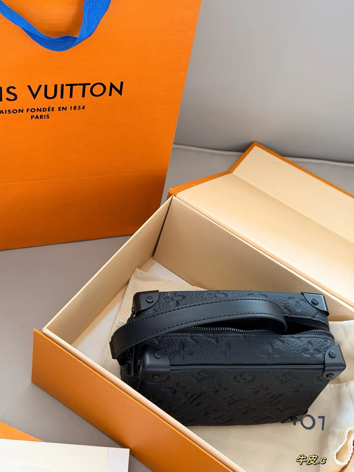 Monogram Embossed Box Bag D34518090 — view 6