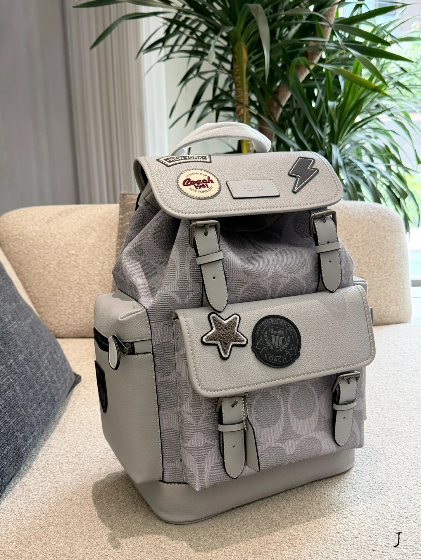 Sprint Signature Coated Canvas Backpack D35518289 — view 2