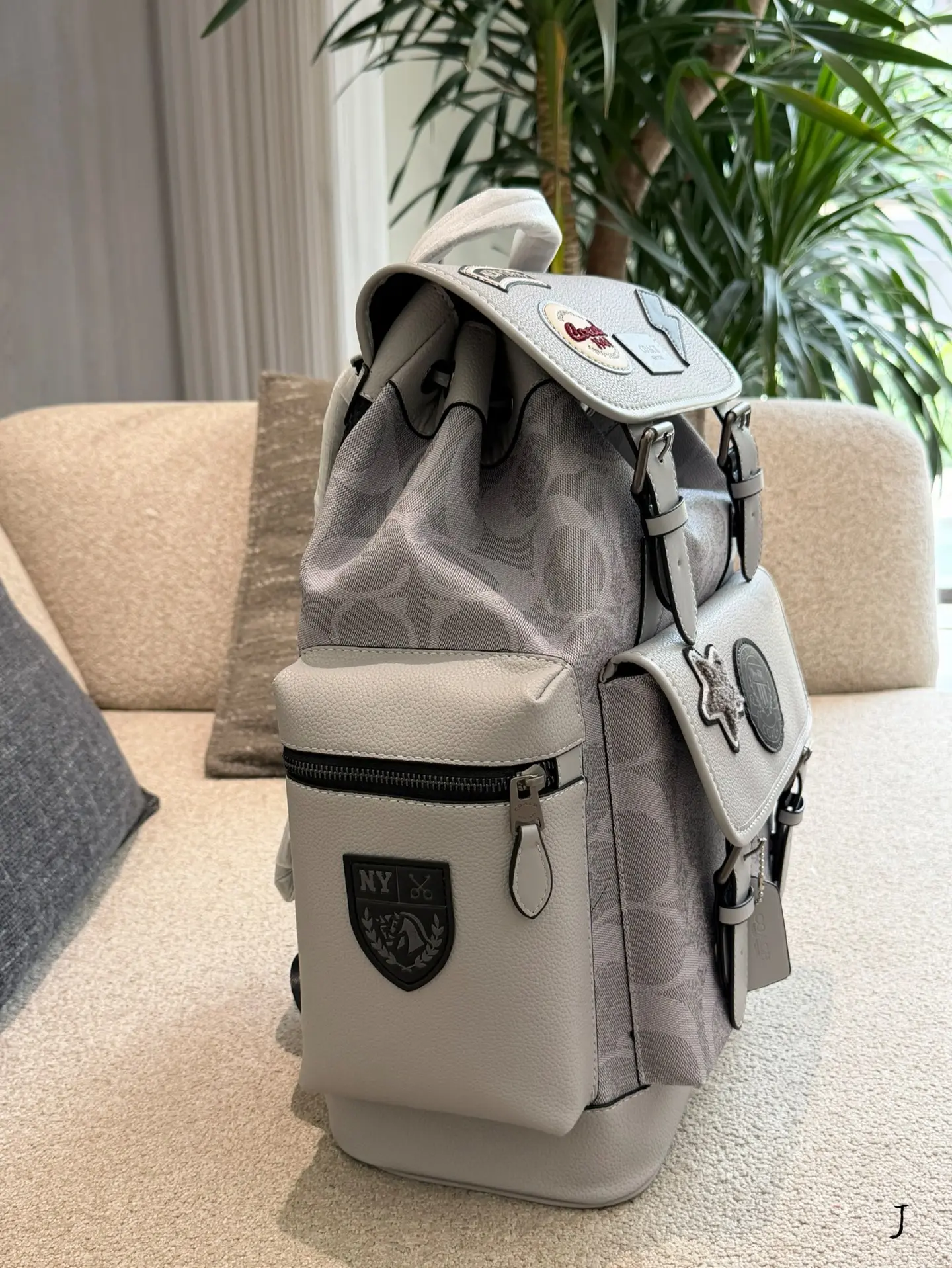 Sprint Signature Coated Canvas Backpack D35518289 — view 4