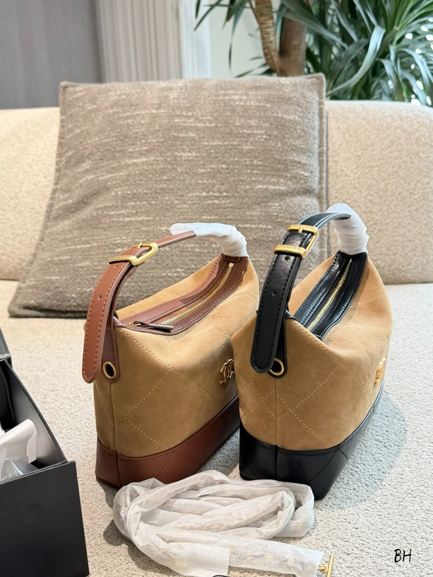 Chanel 26S Suede Lunchbox Bag D35518150 — view 6
