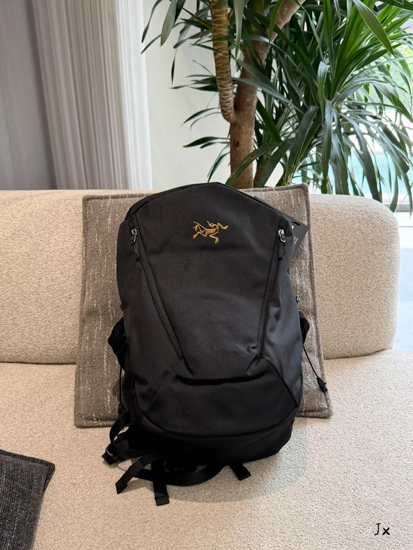 Heliad 15L Lightweight Backpack D36017864 — view 3