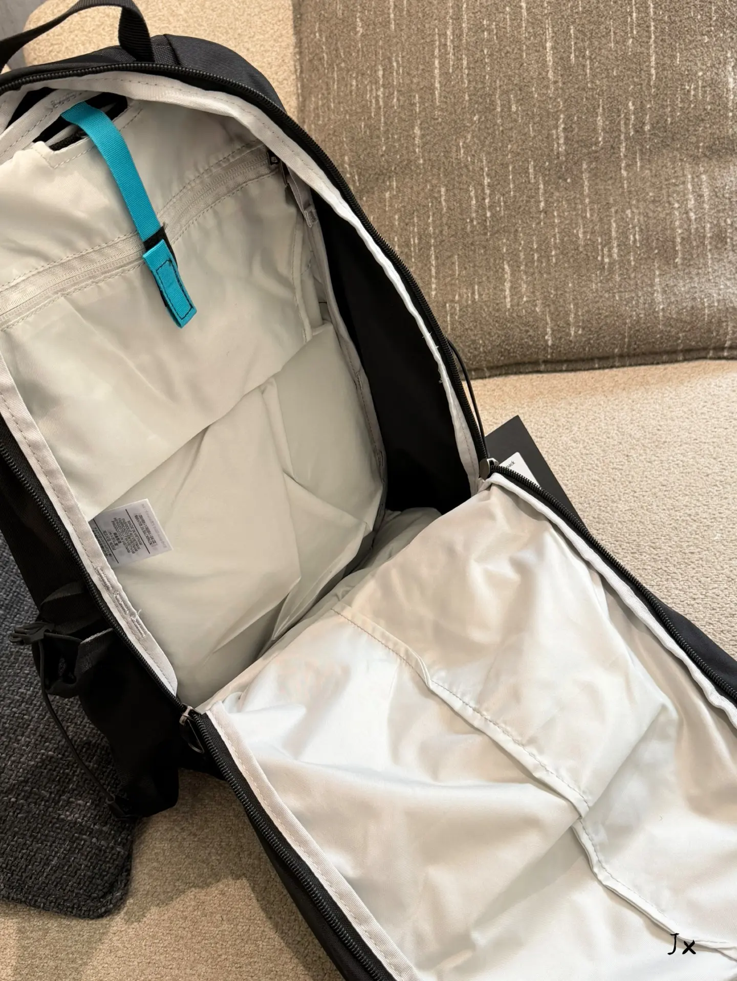 Heliad 15L Lightweight Backpack D36017864 — view 9