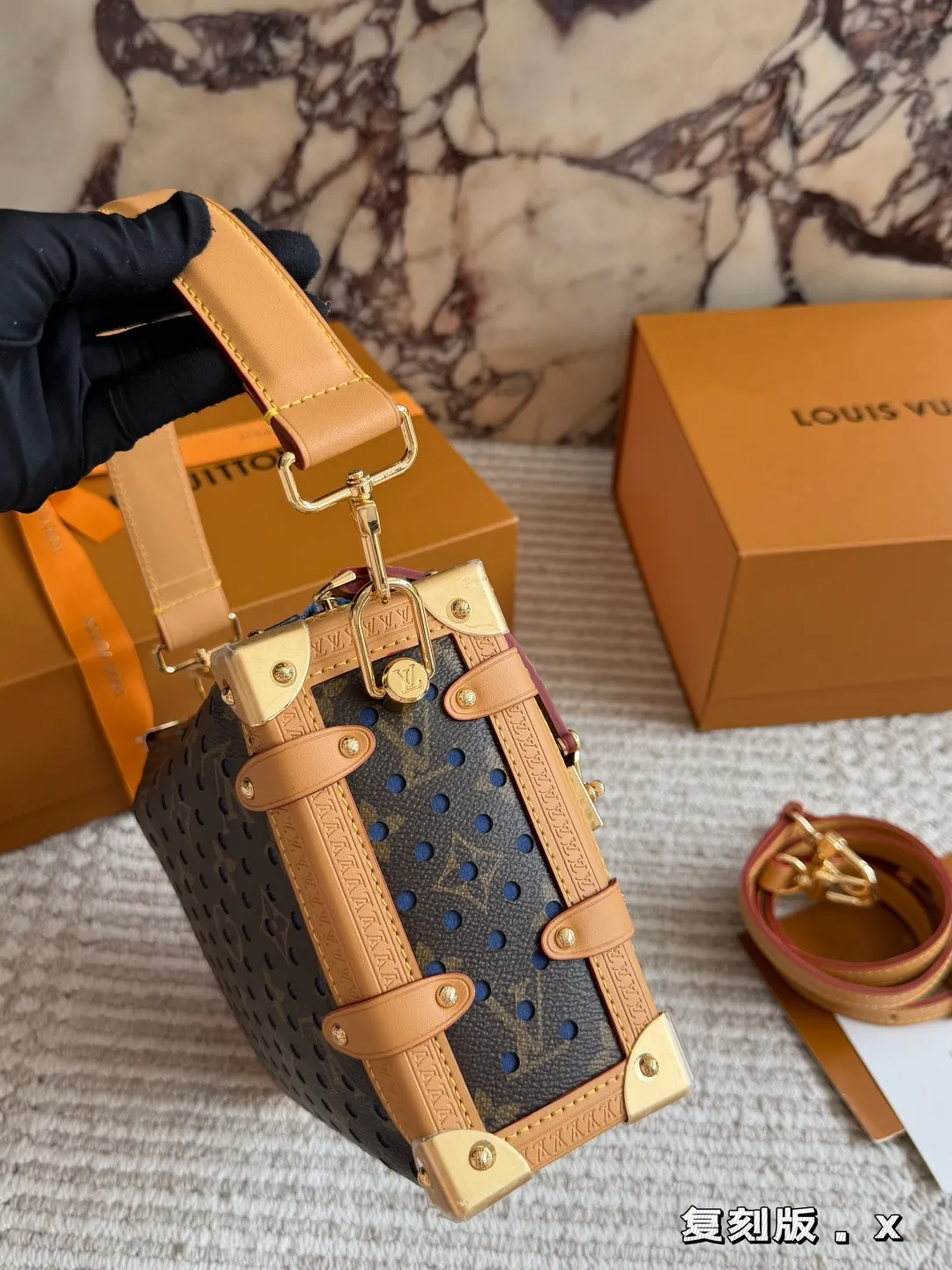 Monogram Trunk Shoulder Bag D36017859 — view 4