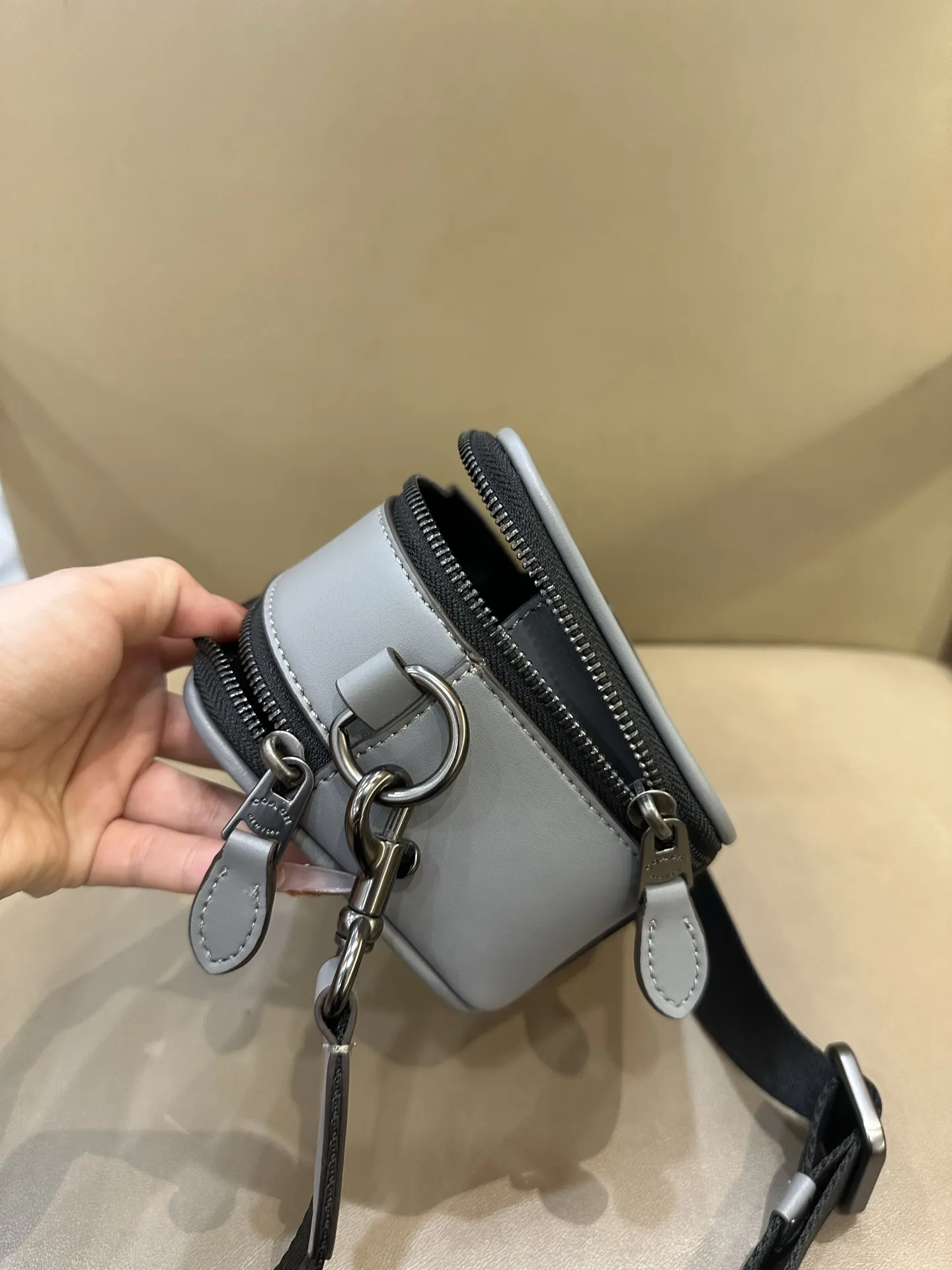 Wyatt Signature Canvas Camera Bag D38018364 — view 8
