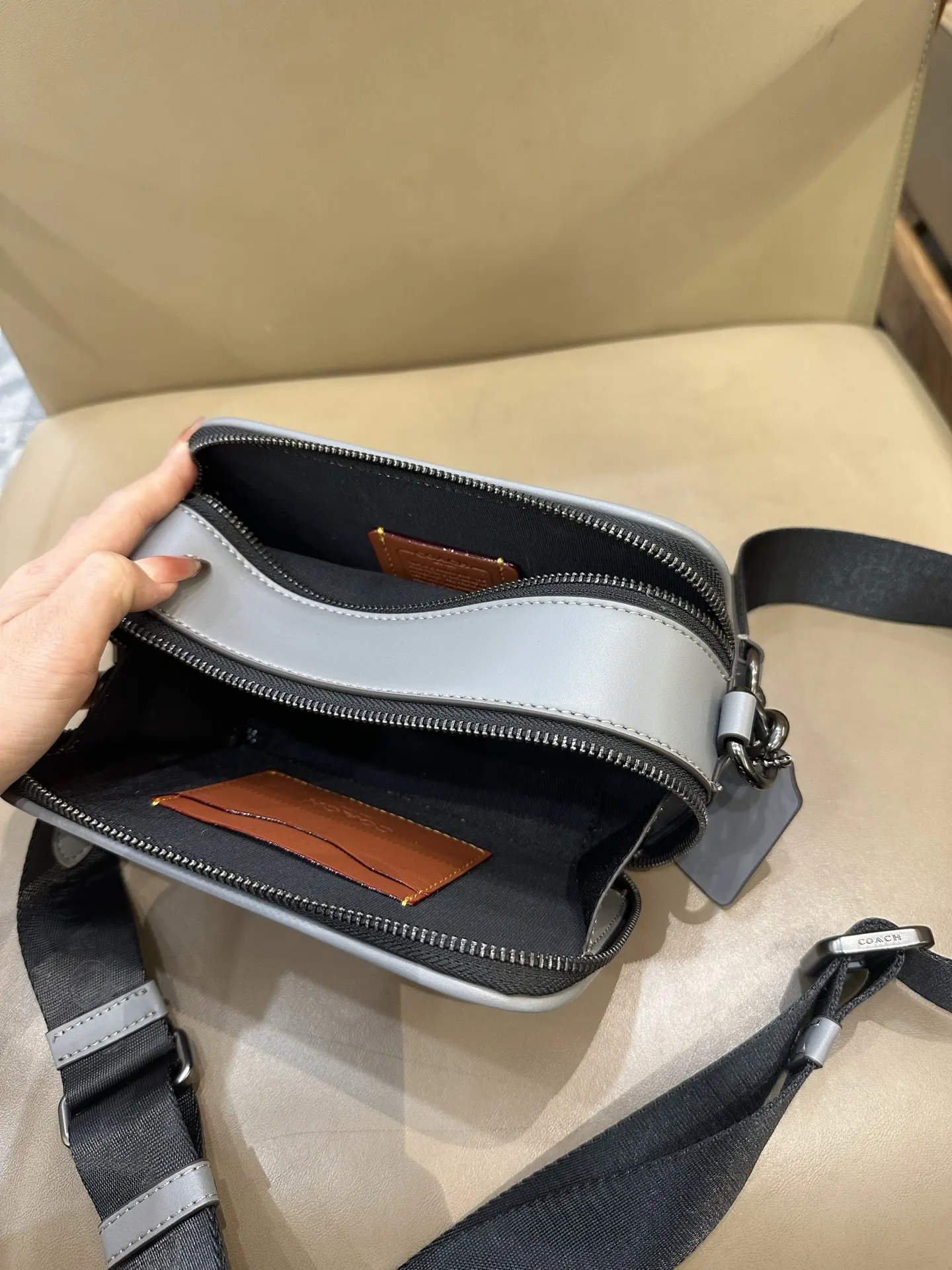 Wyatt Signature Canvas Camera Bag D38018364 — view 9