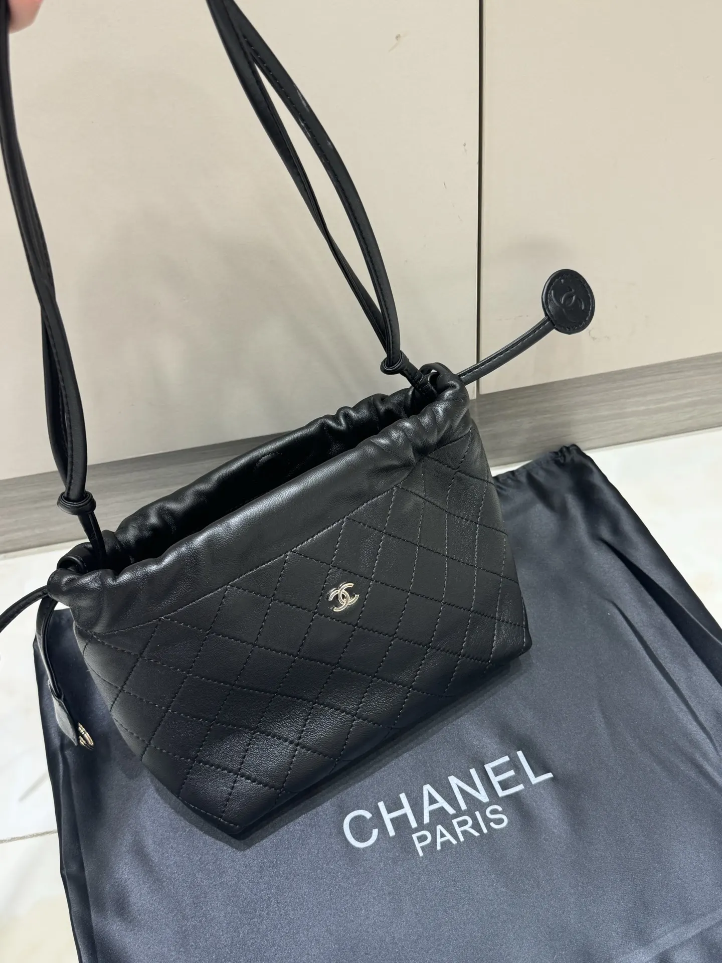 Chanel Drawstring Bucket Bag (Large) D38018040