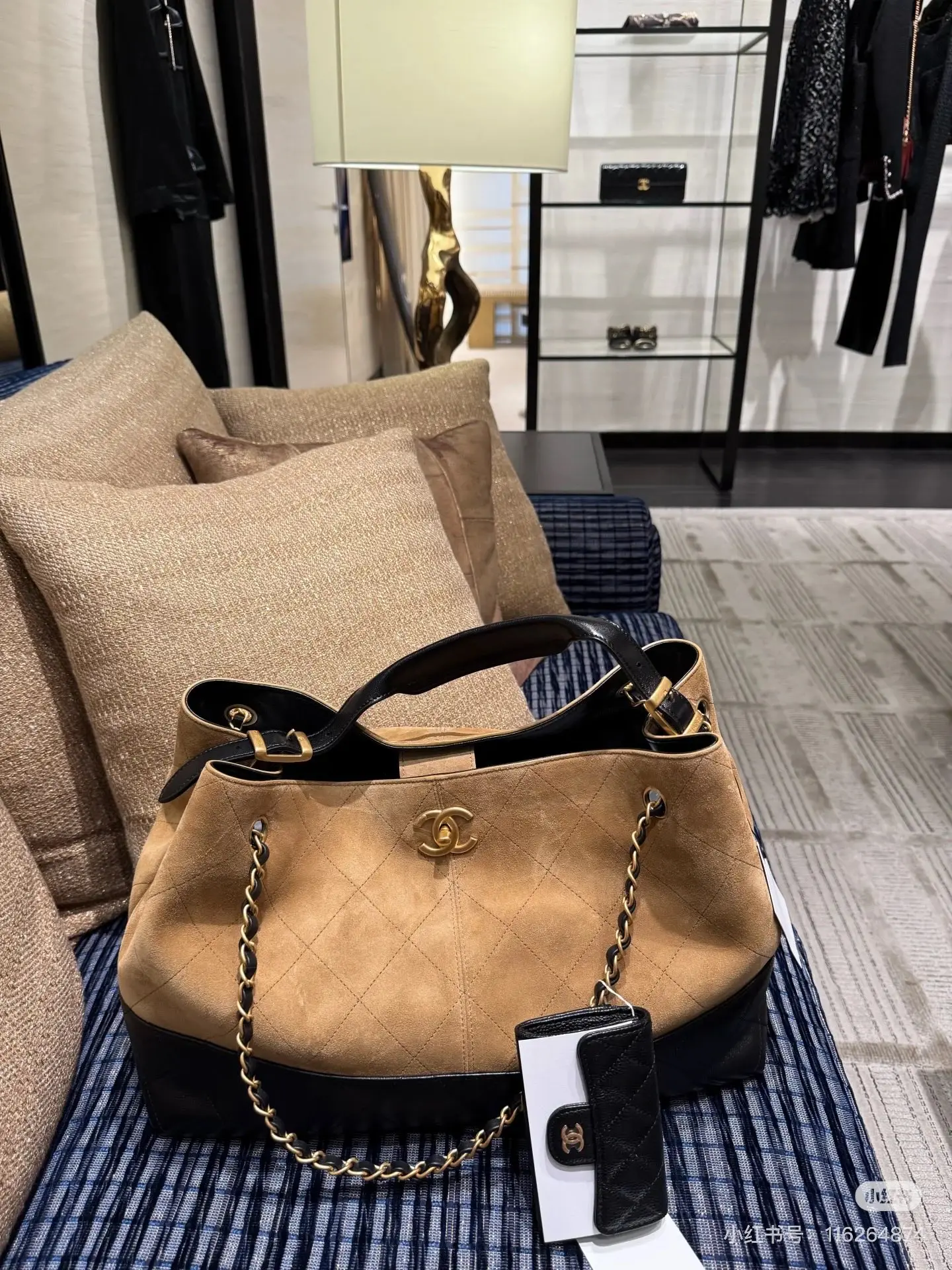 Chanel 25A Suede Hobo Tote Bag D38018151 — view 9