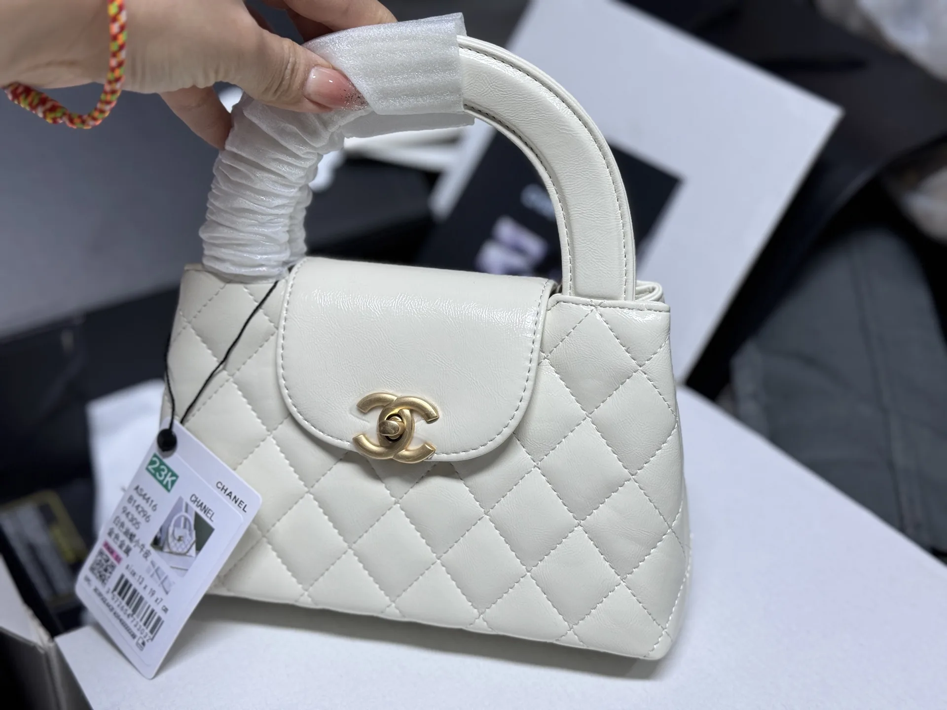 23K Kelly Quilted Leather Top-Handle Bag D41018473 — view 4