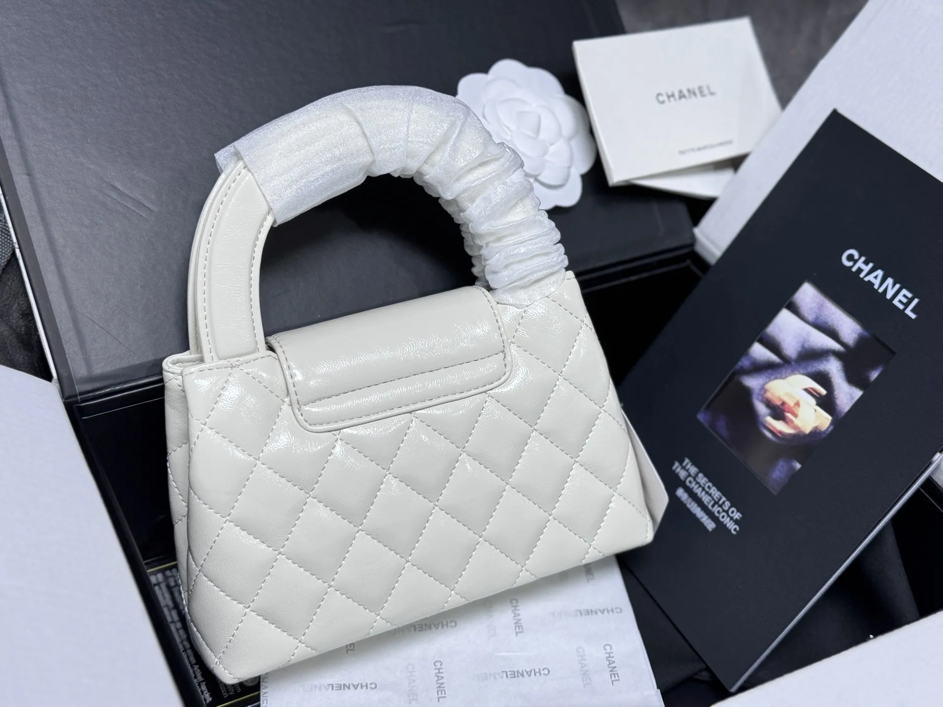 23K Kelly Quilted Leather Top-Handle Bag D41018473 — view 5