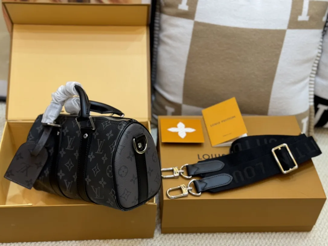 Keepall 25 Monogram Boston Bag D44018519 — view 2