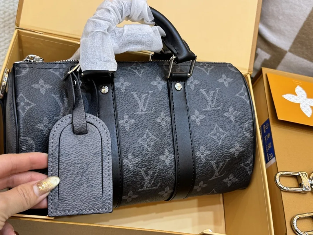 Keepall 25 Monogram Boston Bag D44018519 — view 3