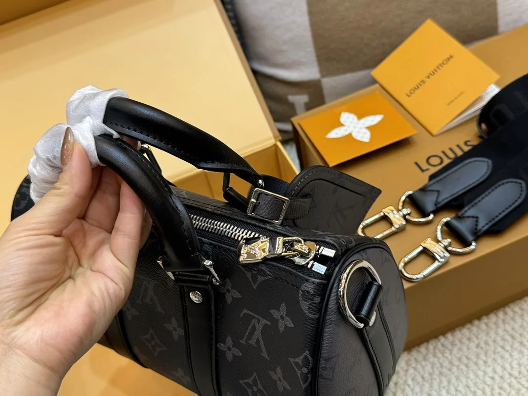 Keepall 25 Monogram Boston Bag D44018519 — view 7