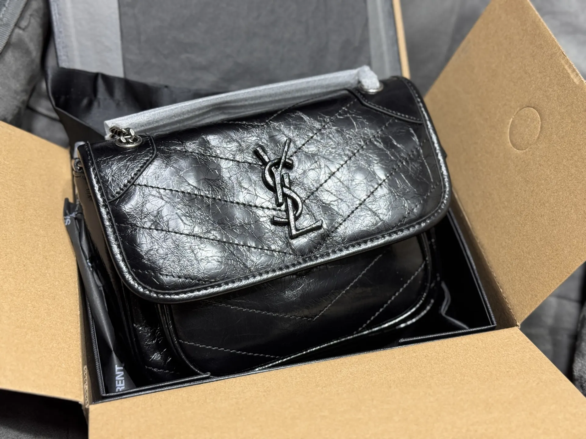 Saint Laurent Niki D-Buckle Shoulder Bag D50018550