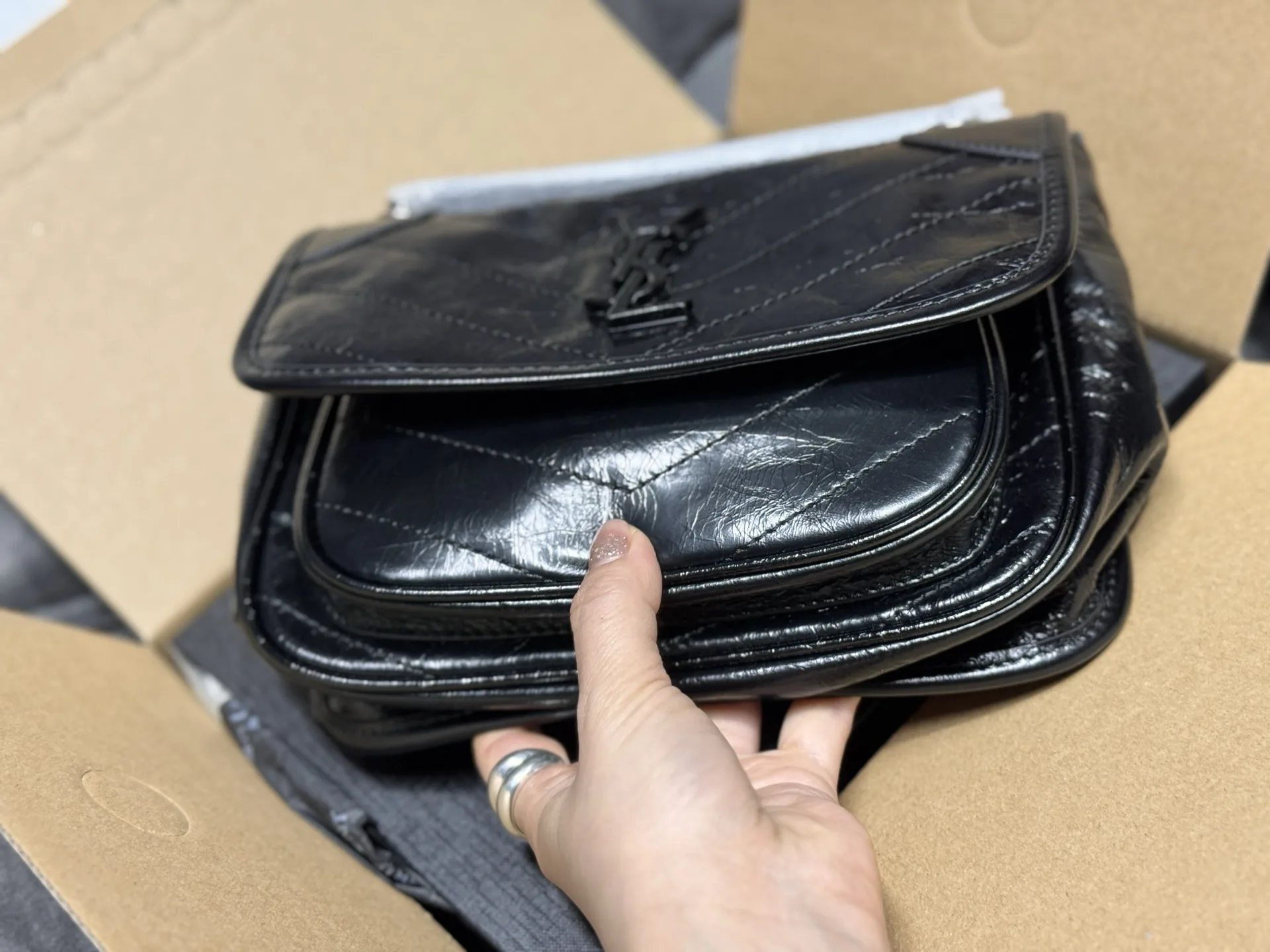 Saint Laurent Niki D-Buckle Shoulder Bag D50018550 — view 9