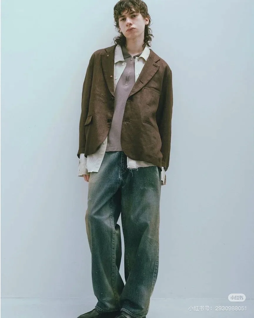 Ancellm Distressed Tapered-Leg Jeans D20021856