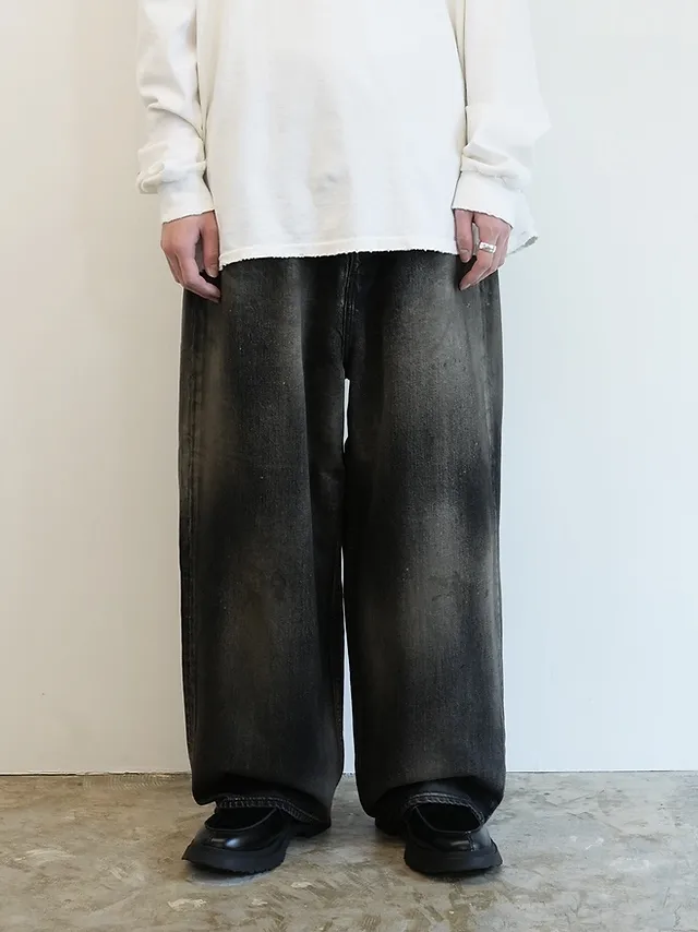 Ancellm Distressed Tapered-Leg Jeans D20021856 — view 4