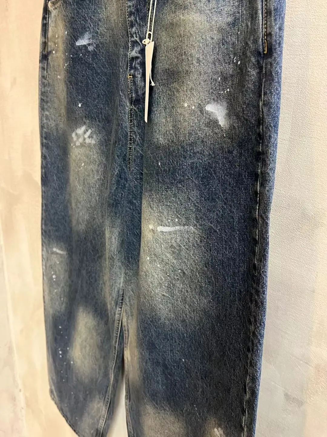 Ancellm Distressed Tapered-Leg Jeans D20021856 — view 22