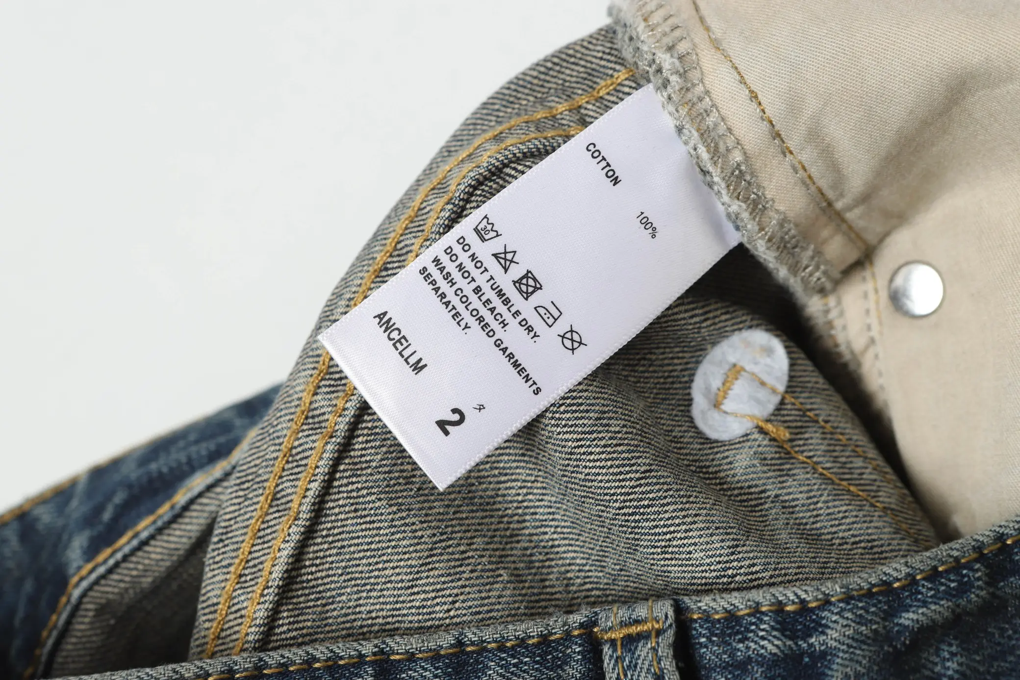 ANCELLM Distressed Tapered-Leg Jeans D20021857 — view 6