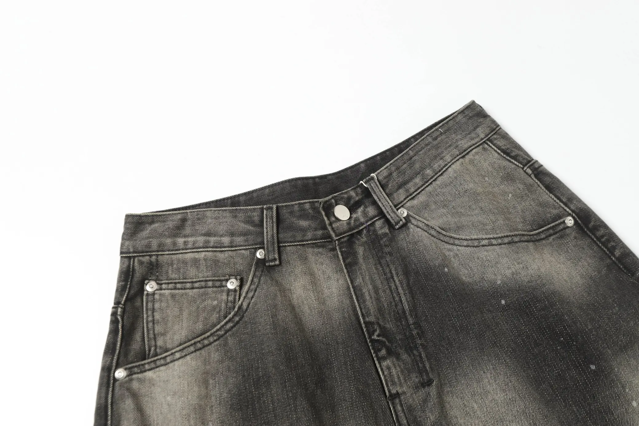 ANCELLM Distressed Tapered Jeans D20021855 — view 12