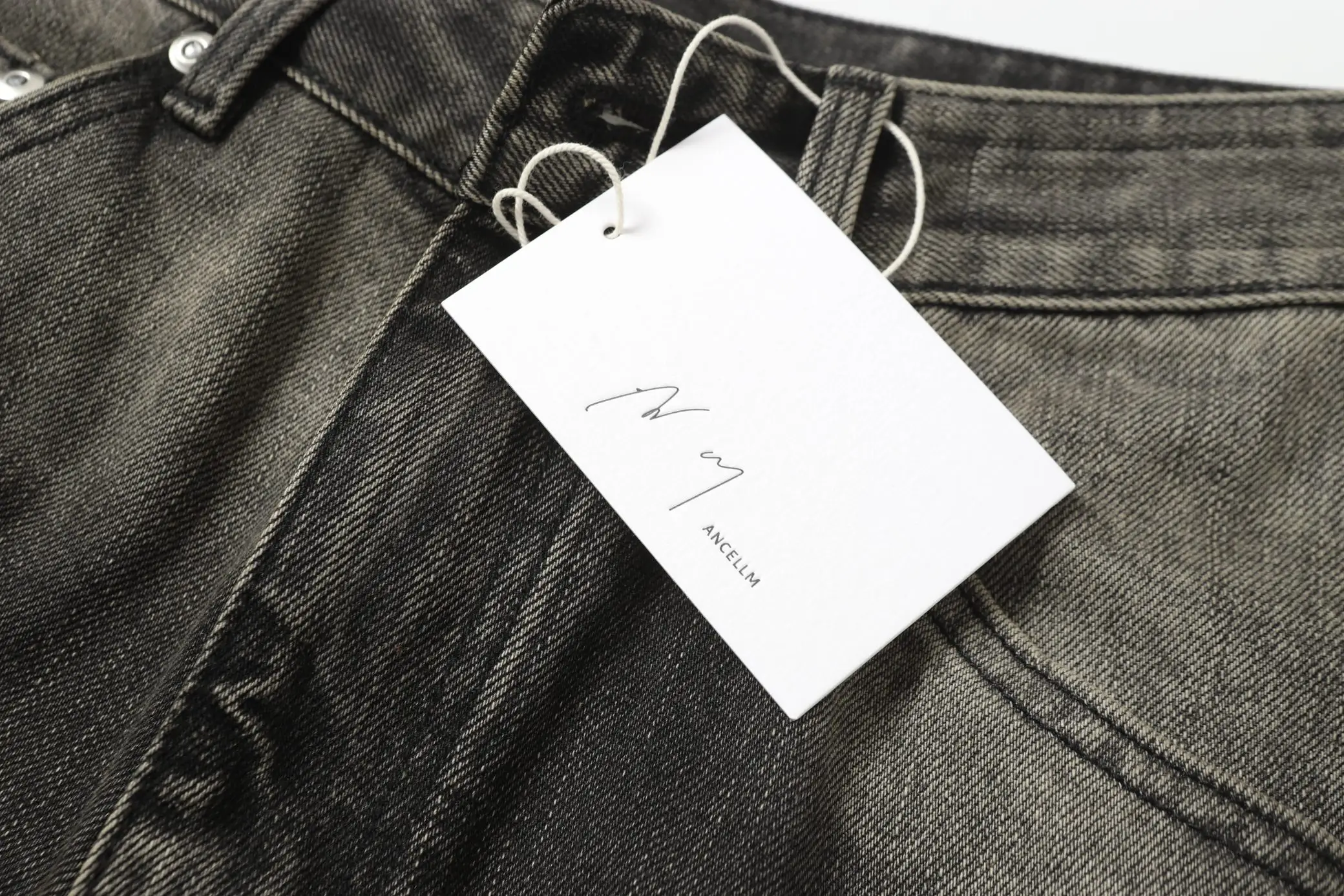 ANCELLM Distressed Tapered Jeans D20021855 — view 17