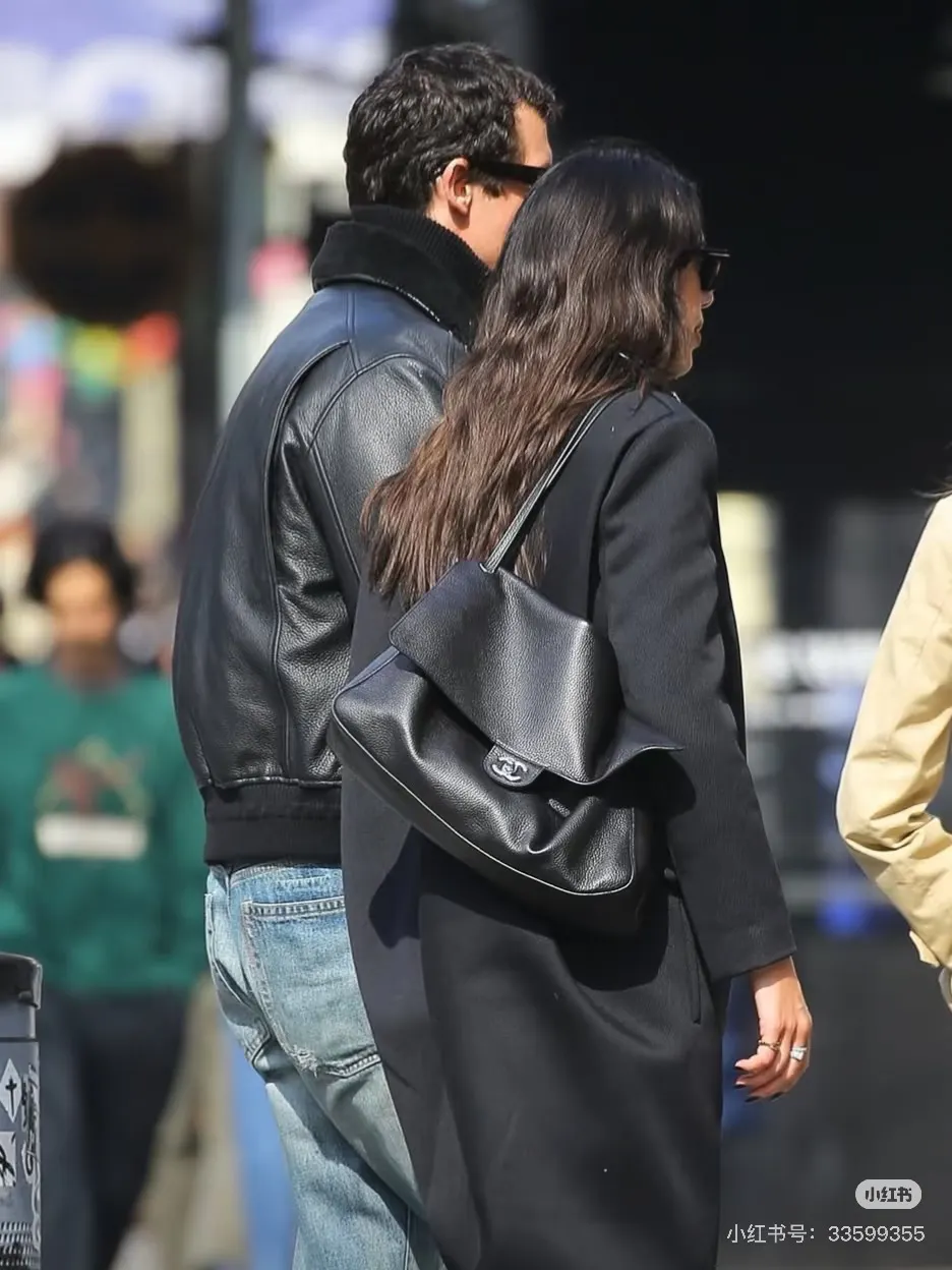 Maxi Flap Shoulder Bag D52018479 — view 9