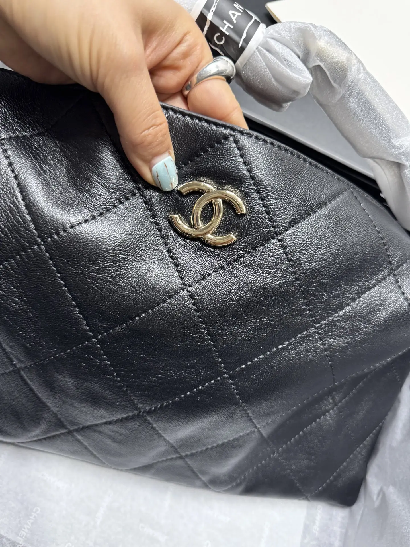 Chanel Hobo Bag with Quilted Leather D52018477 — view 3