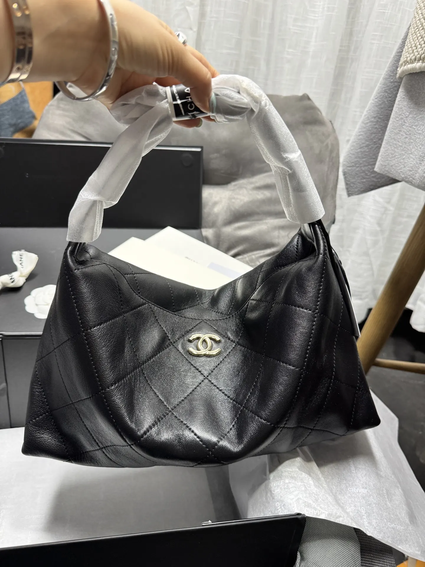 Chanel Hobo Bag with Quilted Leather D52018477 — view 4