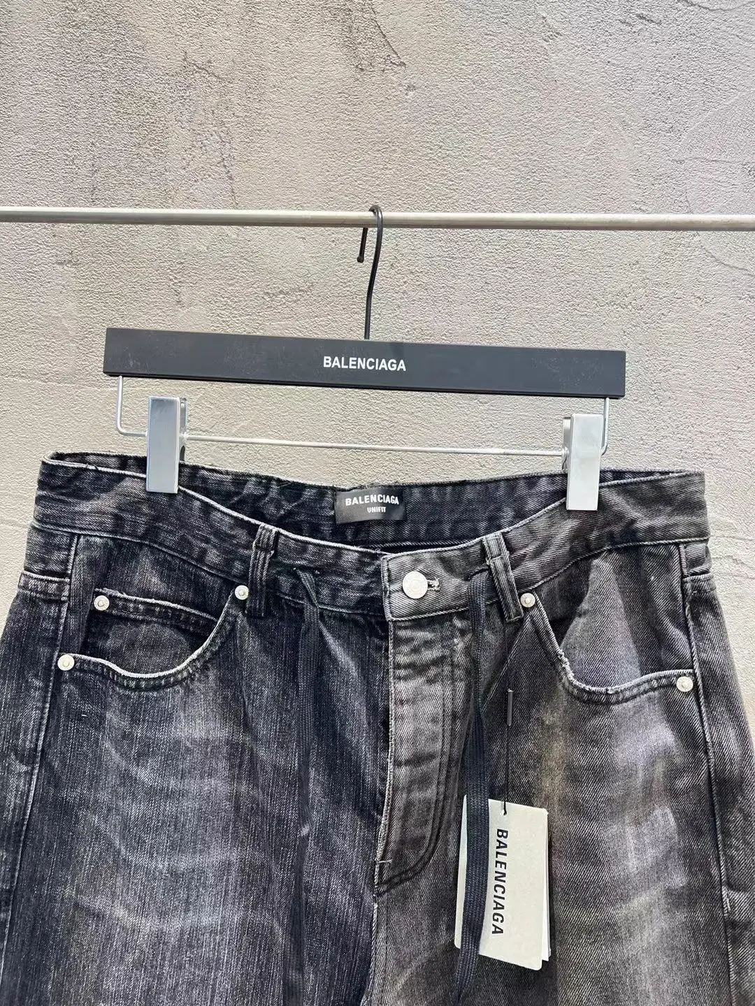 Asymmetric Hybrid Straight and Flare Jeans D23521862 — view 3