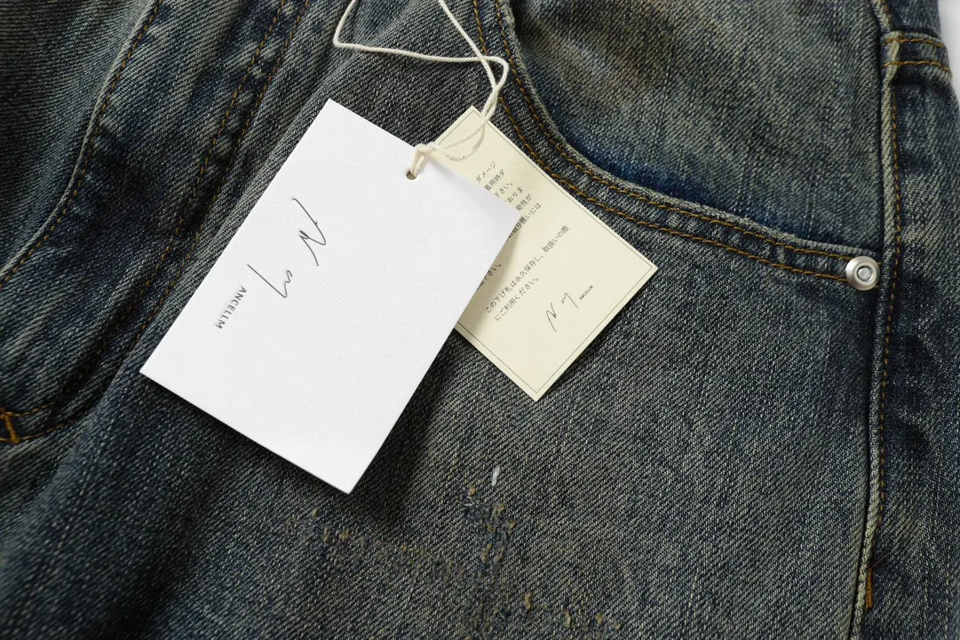 Ancellm Tapered Distressed Wash Jeans D21021859 — view 24